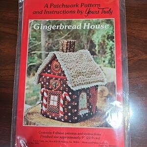 Vintage Gingerbread House Yours Truly Patchwork Pattern  Uncut  1978